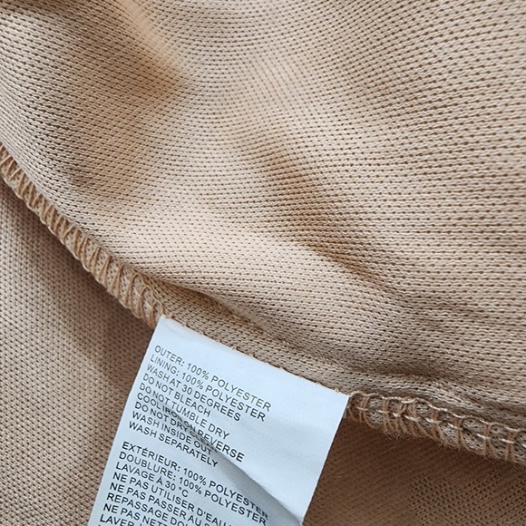 Boohoo Plus All Over White Lace Shift Dress/ Beige Lining Size 16 NWT Has A Snag - Picture 6 of 7